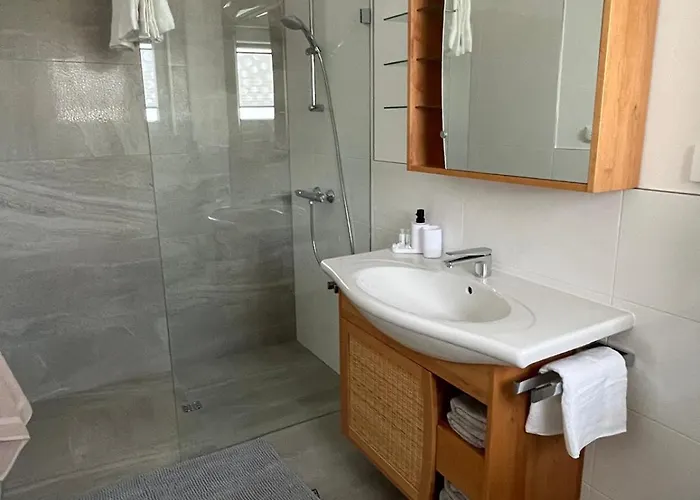 Anna Vila Premantura