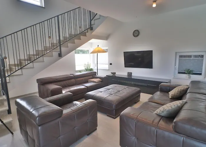 Anna Vila Premantura