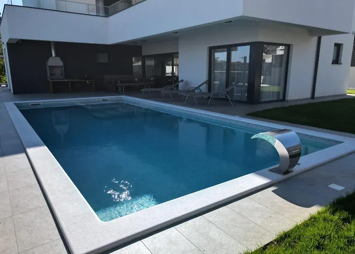 Vila Anna Premantura